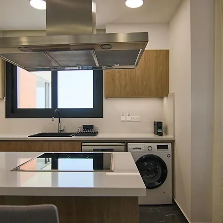 Phaedrus Living: Sea View Anna 202 ليماسول