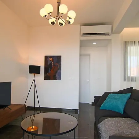 Phaedrus Living: Sea View Anna 202 Appartamento *